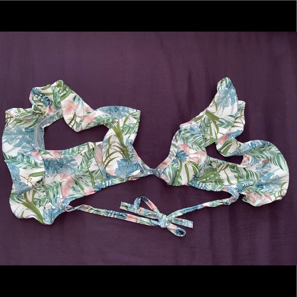Pretty Little Thing Leafy Bikini Set - Picture 3 of 7